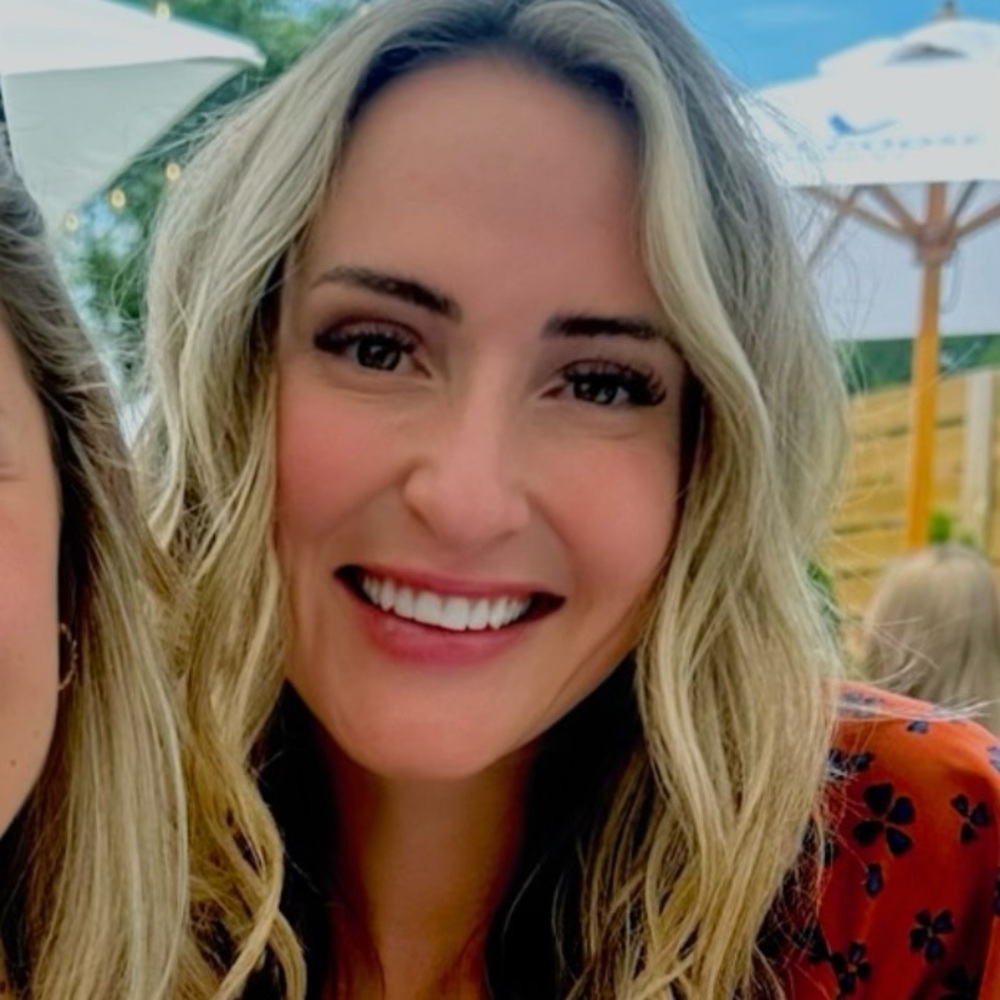 Meet your Posher, Laura